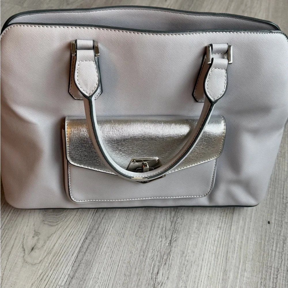 Nine West White Satchel Handbag Top‎ Handle Purse Silver Hardware